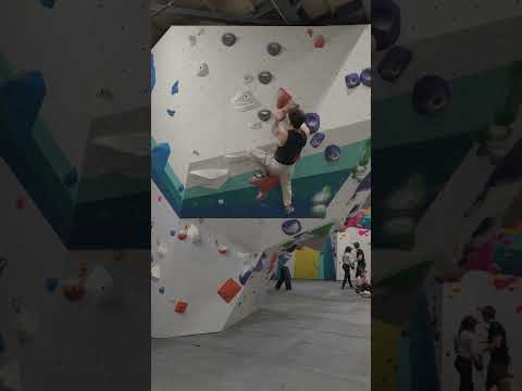 super fun v4 dyno at the oaks in berkeley  #bouldering #c...