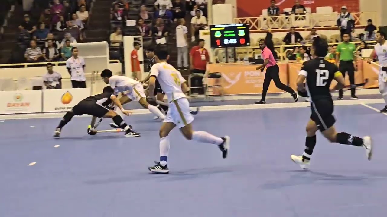 Tim Hockey Indoor Putra Jawa Timur Kawinkan Emas PON XXI Aceh Sumut 2024