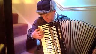 La Mer, French song by Trenet on a Hohner verdi accordion chords