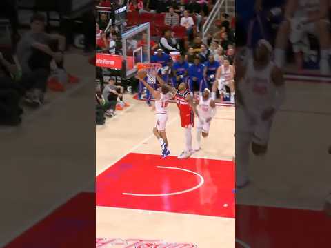 KD skippin' it to Reed! 🔥 #rockets