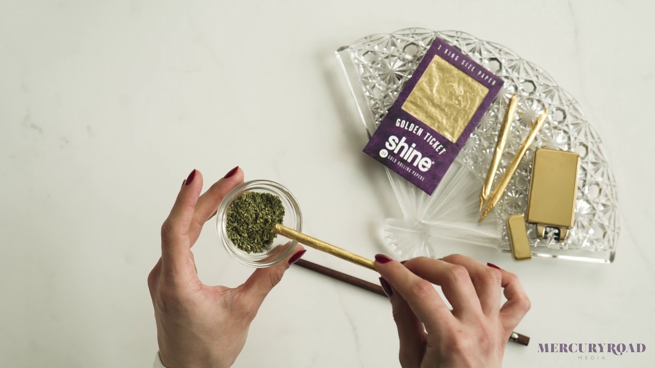 Shine Rolling Papers: The Chopstick Method
