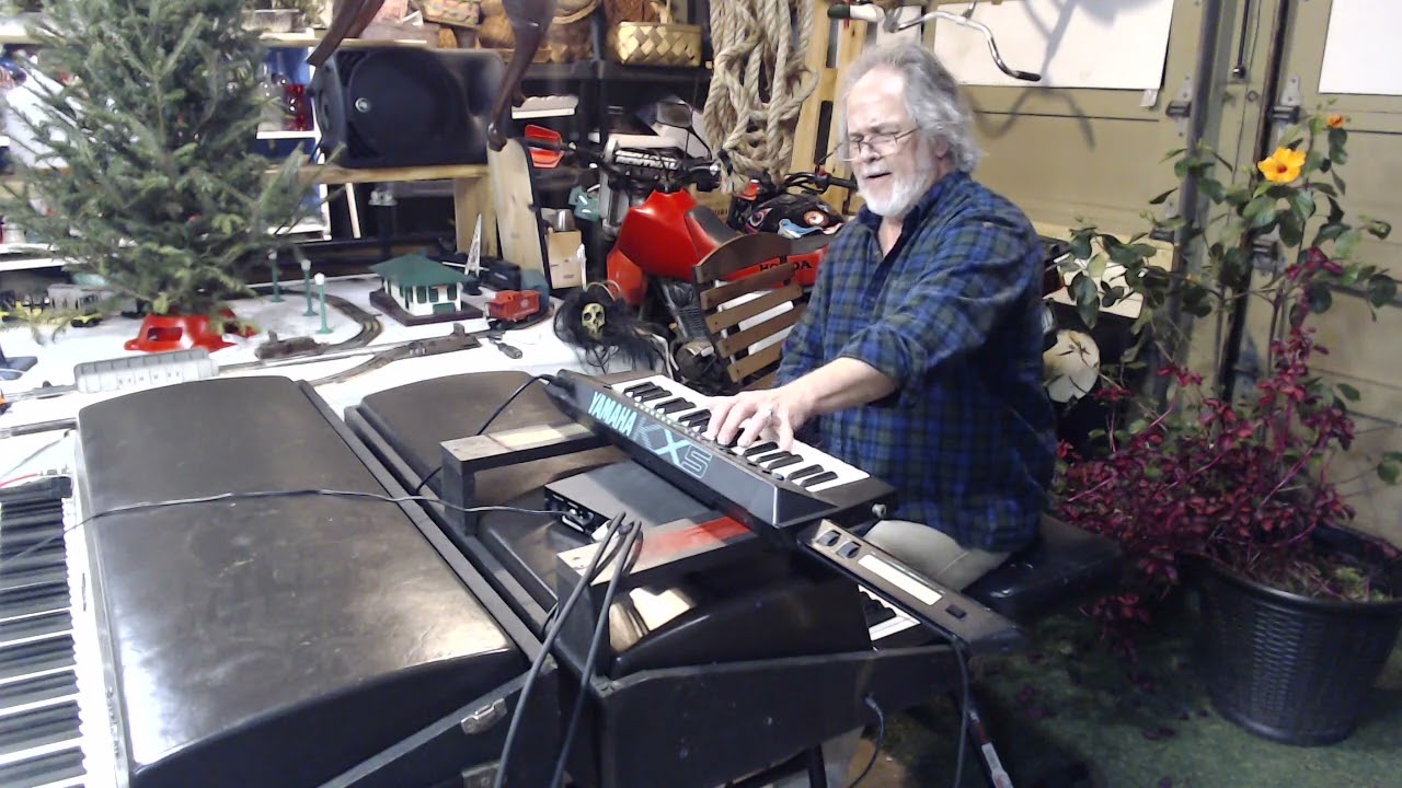 Lexicon LXP-5 Half Rack Space Digital Effects Processor/Rhodes/Roland U-220  (but the Crown is poo)