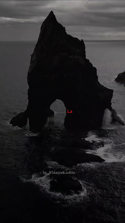 la la la (brazil 2014) - shakira ft. carlinhos brown  [Dark 🌑 aesthetic edit]