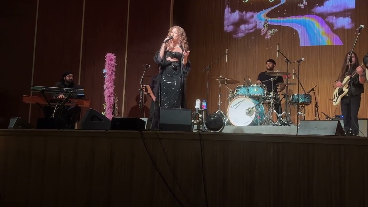 Haley Reinhart at Kleihans Music Hall in Buffalo N.Y.//Full show