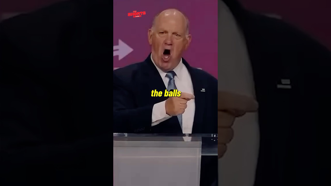 Tom Homan DESTROYS Heckling Audience Member