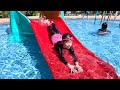 워터 파크 수영장 물놀이는 너무 재밌어요 ~~ Water slide in the pool