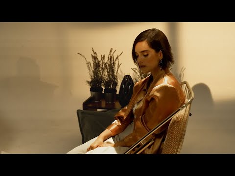 Paula Arenas - A Ciegas (Video Oficial)