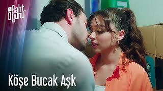 En Sevilen Bora Doğrusöz Sahneleri