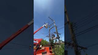 😱 Watch an Electrician Connect a High-Voltage Cable to a Transformer! ⚡#Lineman #SkilledTrades
