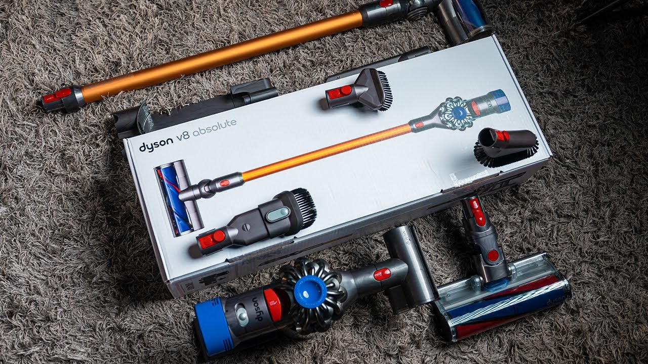 This VACUUM cleaner gets the job DONE // Dyson V8 Absolute REVIEW! 