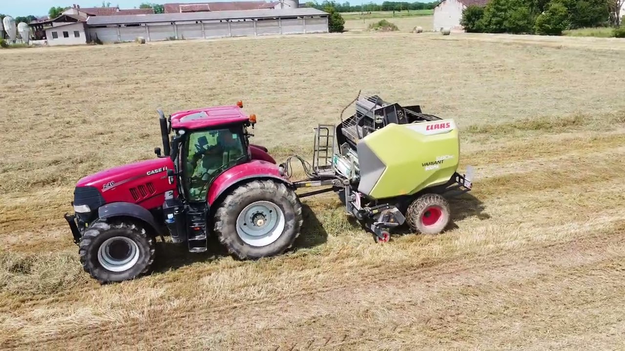 🚜rotopressa a cinghie Claas variant con Case IH Puma🐄fienagione 2024 fieno 2024
