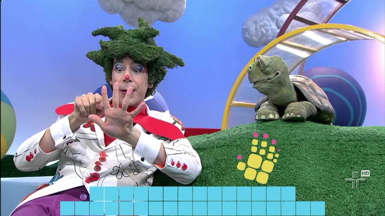 O que é, o que é? Tem dedos, mas não tem unhas. - YouTube