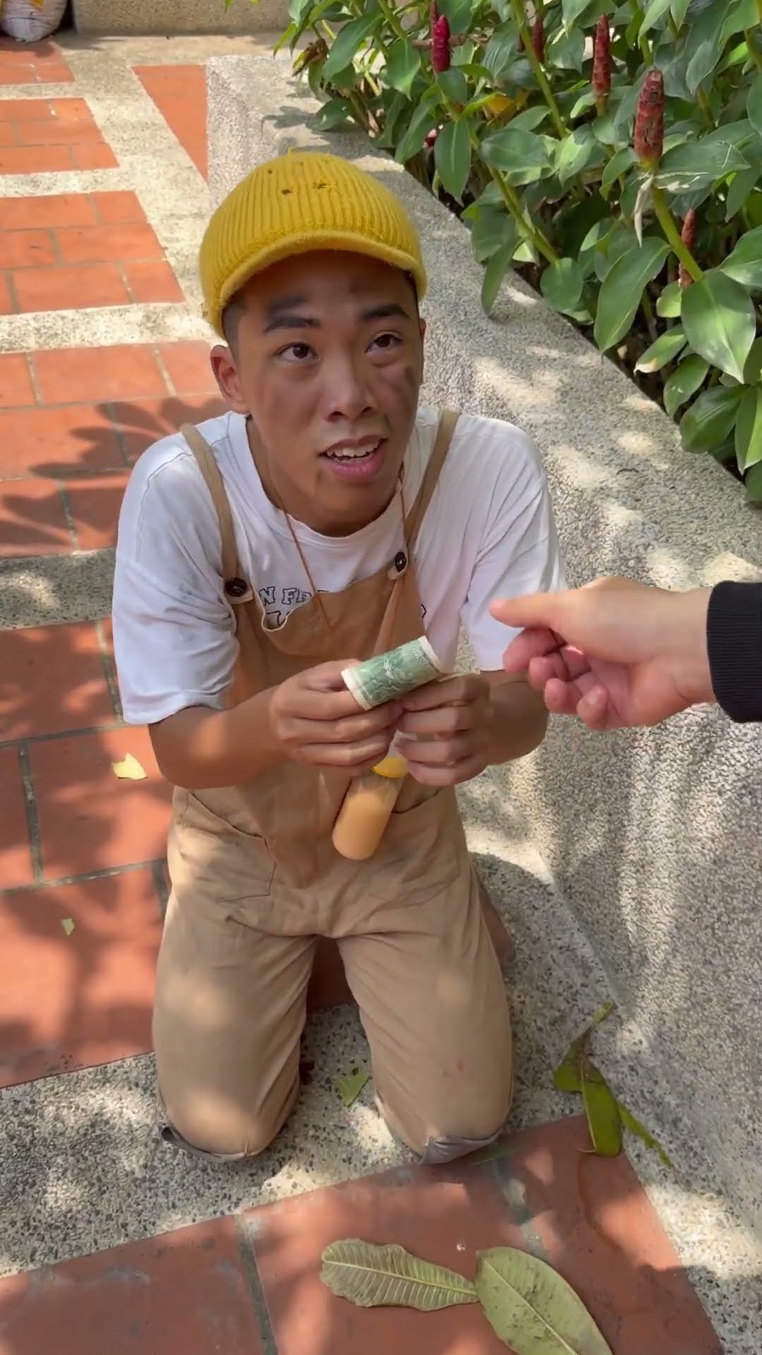 LNS - Bố mẹ chia ly, con trai bất hạnh || Parents separated, poor son #shorts