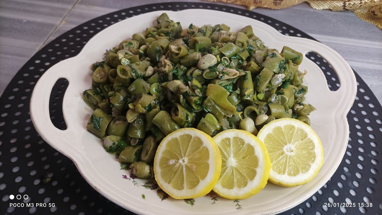 "طريقة تحضير الفول الأخضر بزيت الزيتون - وصفة صحية نباتية ولذيذة"