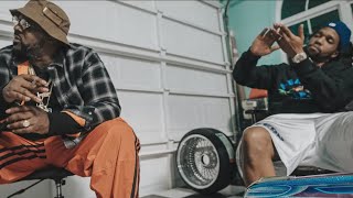 Smoke DZA & Curren$y "3 Minute Manual" (Official Music Video) Smoke DZA & Curren$y "3 Minute Manual" (Official Music Video)