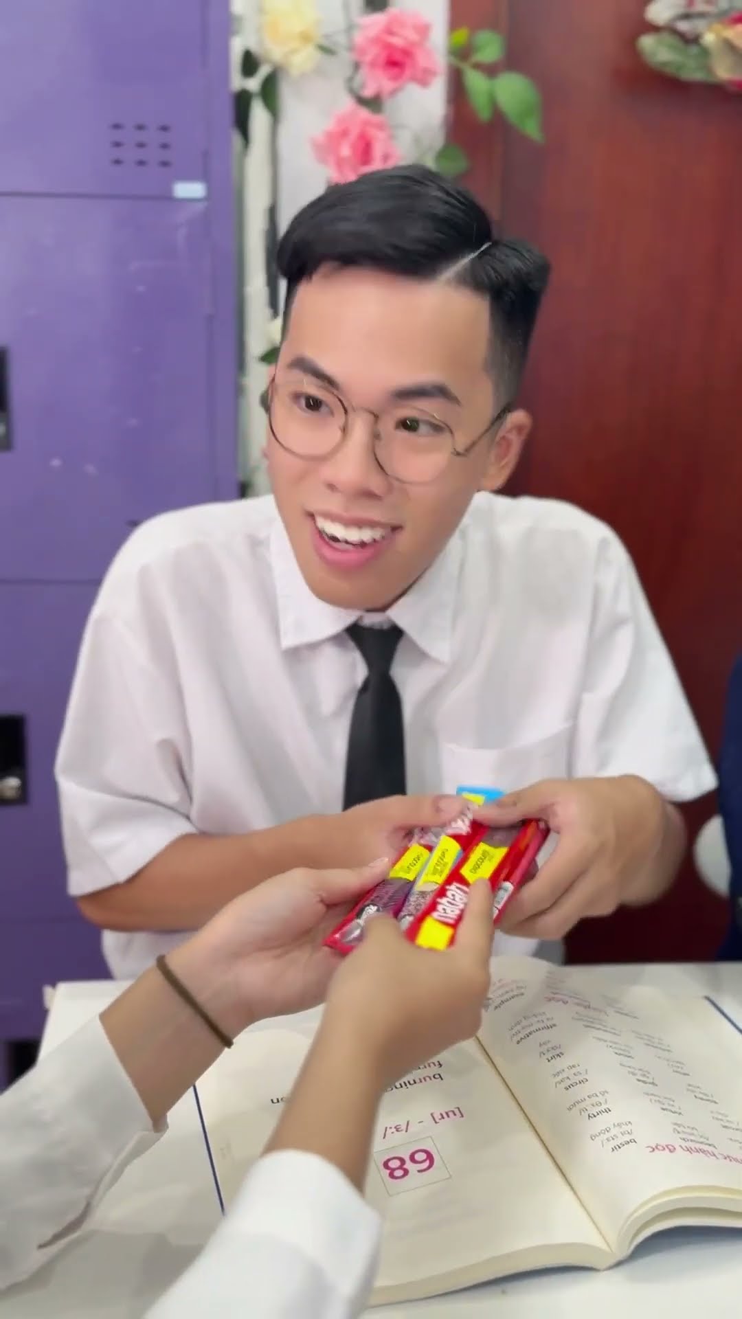 LNS - Bạn nhà giàu vs Bạn nhà nghèo || Rich vs Poor friend #shorts