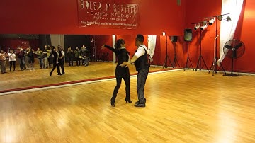 Salsa III with Victor at Julia at Salsa N