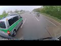 Polizei bremst absichtlich LKW aus und zeigt den Mittelfinger #dashcamvideos