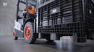 Handle Materials with the D25S-9 | Bobcat | Medium Capacity Forklift | Spotlight