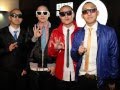 Far East Movement .Feat Justin Bieber - Live My Life