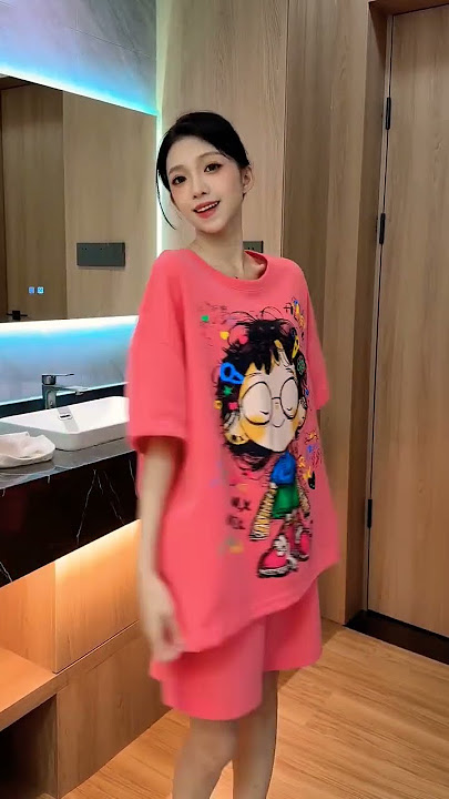 This pajamas is really great! It's made of pure cotton and has a soft, non-snappy feel.