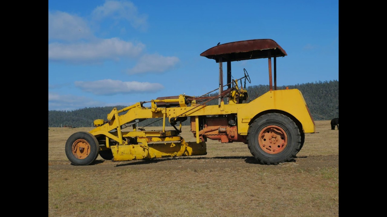 Moore Roadmaster Grader 1948 Fordson E27N YouTube