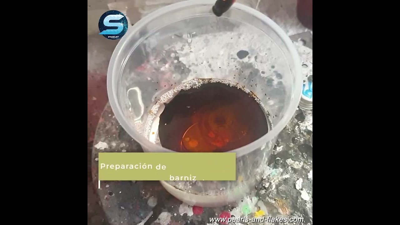 Pintar una bicicleta cromada dorada