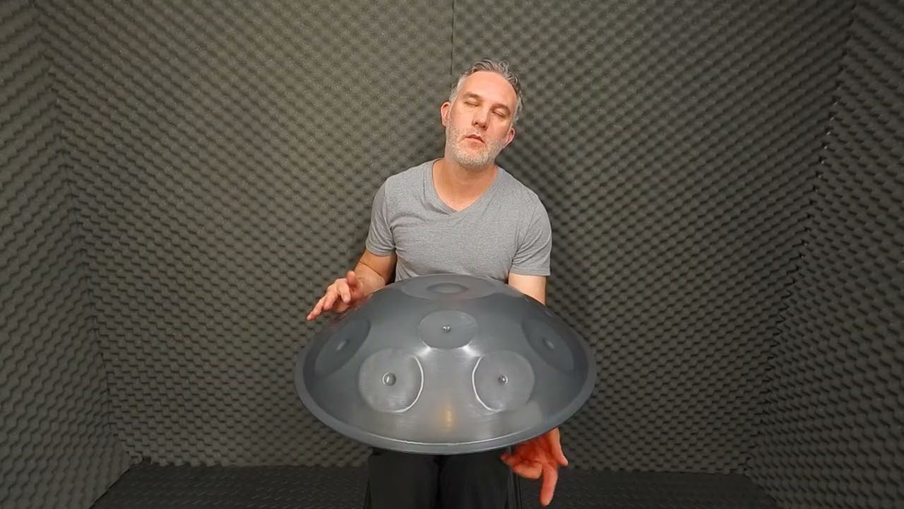 Astral Pantam by Jaime Rubalcava - Scale: Endurance 17 - El Replicante