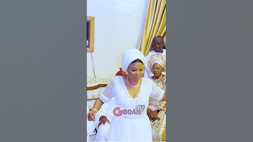 Ooni of Ife’s Priceless Reaction as His Wife Queen Opeoluwa Shows Off Her Moves!