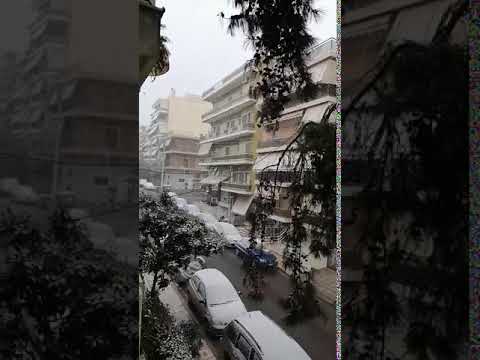 Χιόνι στην Νεάπολη του Πειραιά