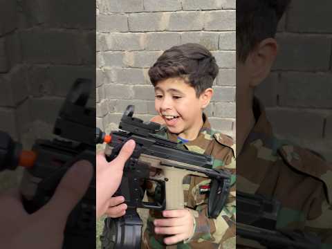 سلاح بلونه الشرطي