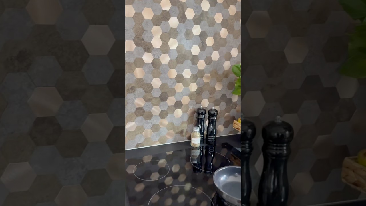 Vidéo: Crédence adhésive D-C-FIX premium multi-tons brun 28.8x31.1cm Vidéo: Crédence adhésive D-C-FIX premium multi-tons brun 28.8x31.1cm