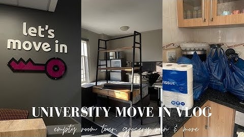 Part 1: UNI MOVE IN VLOG: Empty Room Tour | Grocery Shopping | South African YouTuber