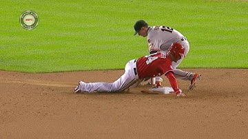 SF@WSH: Harper steals second base in the 3rd inning