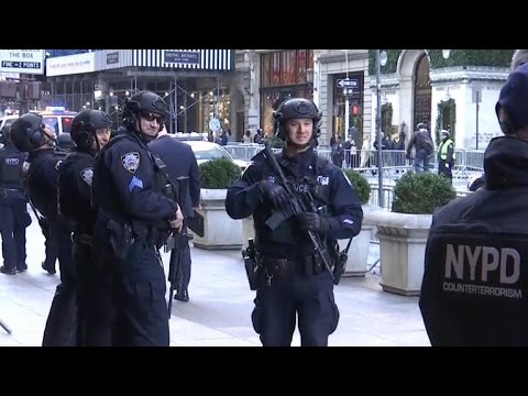 Macy's Thanksgiving Day Parade under tight security