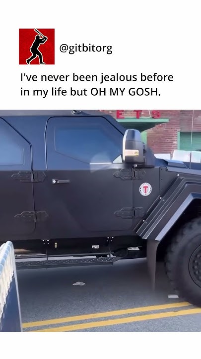 Aroldis Chapman Drives a Tank - YouTube