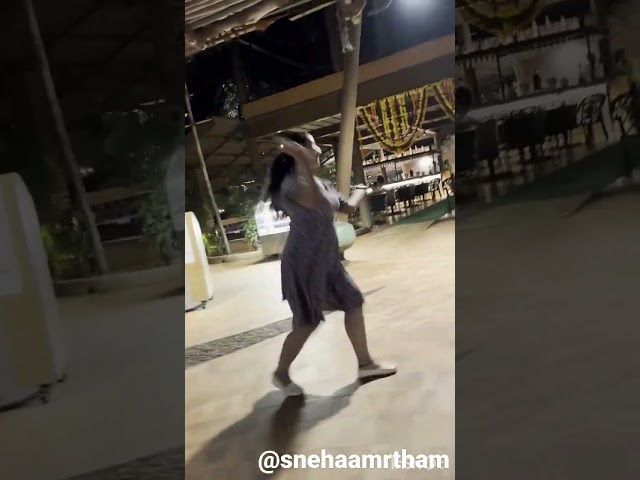 Megham karukatha......#snehaamrtham #shorts #shortvideo #amrthayesudas #dancecover #mumbaidiaries class=