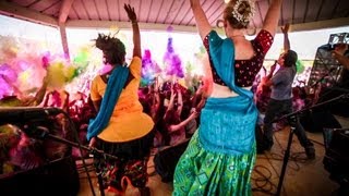KIRTANIYAS - Nitai Gauranga feat. MC Yogi - Festival of Colors () HOLI!!!
