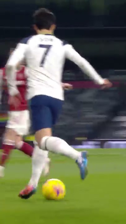 Heung-Min Son's WORLDIE against Arsenal!