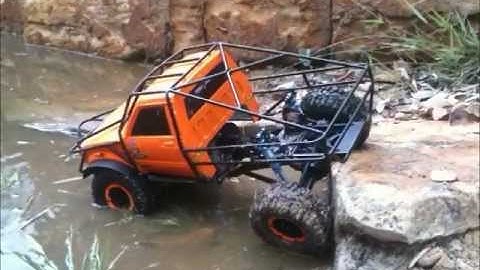 Axial SCX-10 Dual motors Exolux finished (short run)