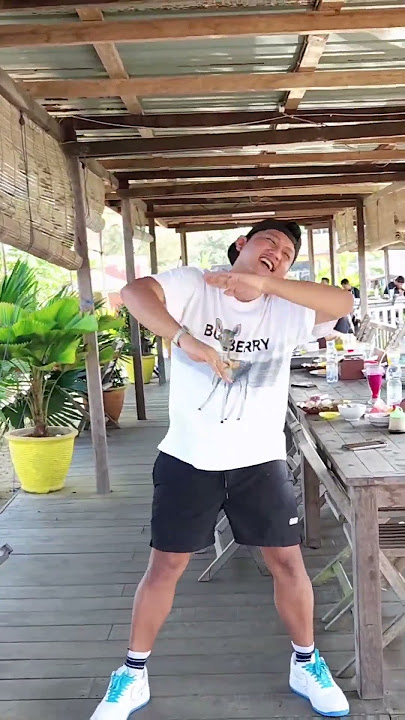 Denny Caknan joget Cahyaning Bulan,Uasikkk polll ini #viral #funny #fyp #dennycaknan #youtubeshorts