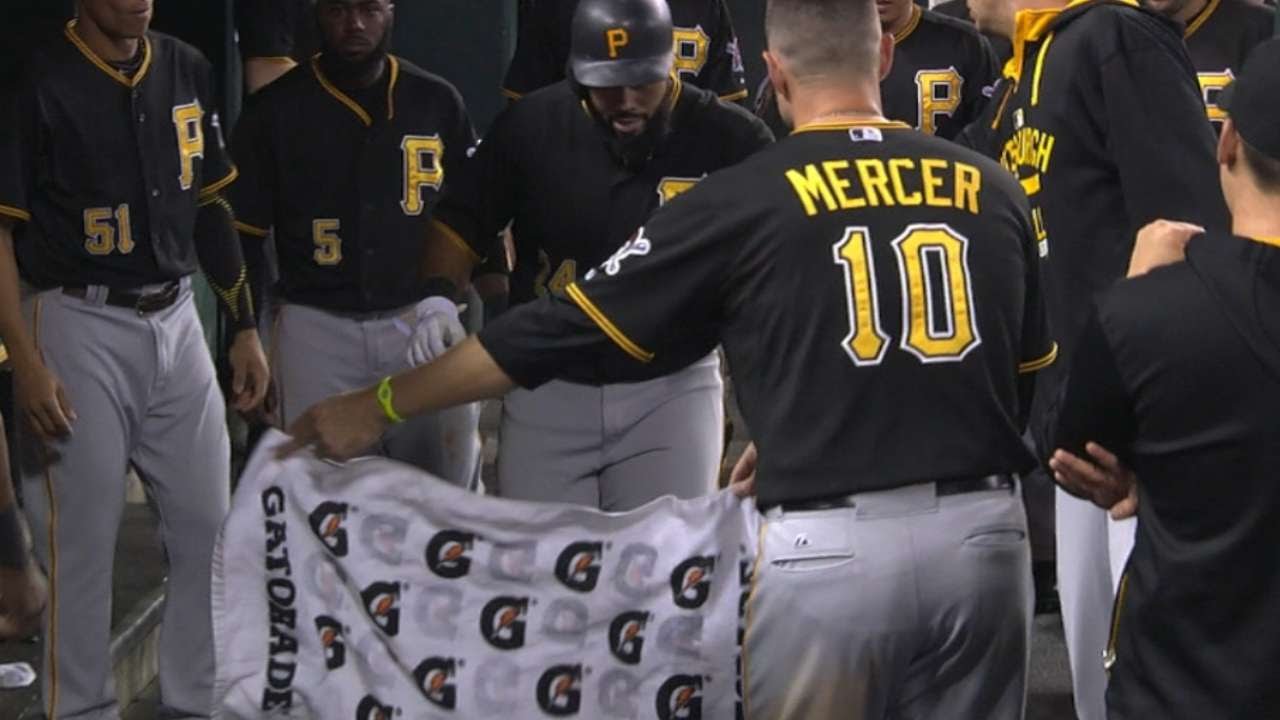 Rodriguez, Marte power Pirates past Reds 12-1 after delay