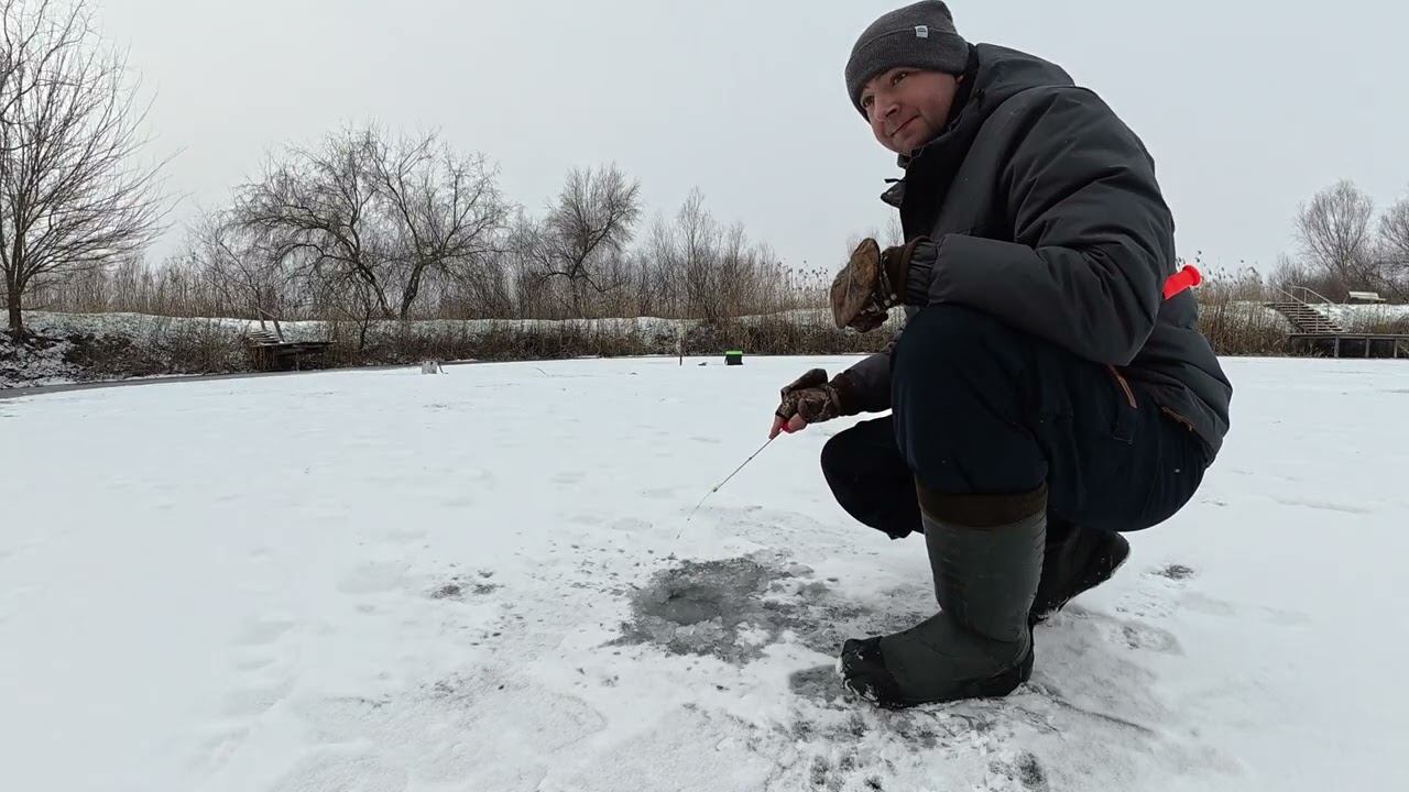 Шукаю зимового окуня на каналах річки Турунчук.