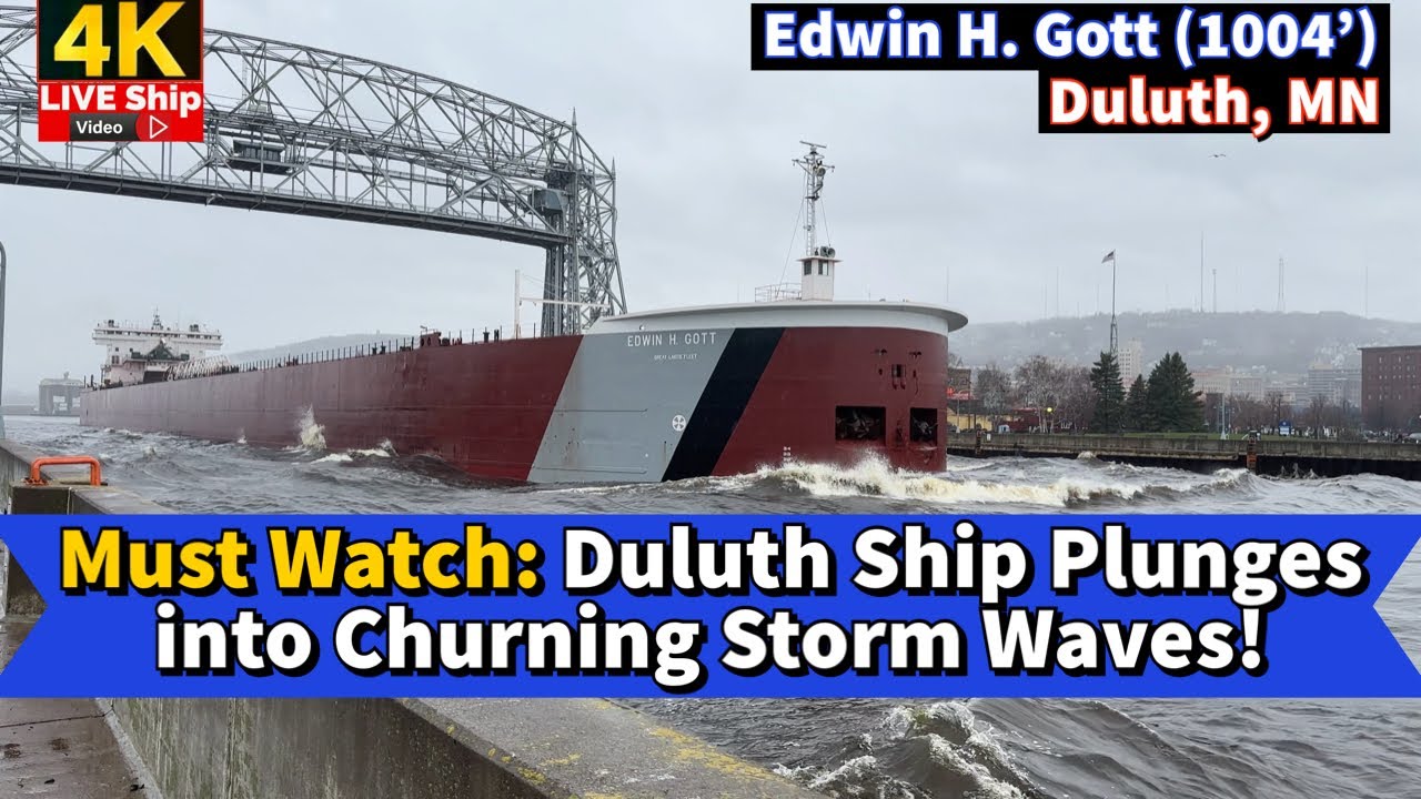 Must Watch Duluth Ship Plunges into Churning Storm Waves