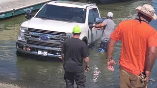 Total loss #2 Super Duty in water at ramp. by M Paiva 9,577 views 3 years ago 3 minutes, 50 seconds