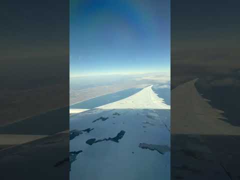 成田空港発！台湾行きフライトの衝撃…飛行機の羽がボロボロ！？