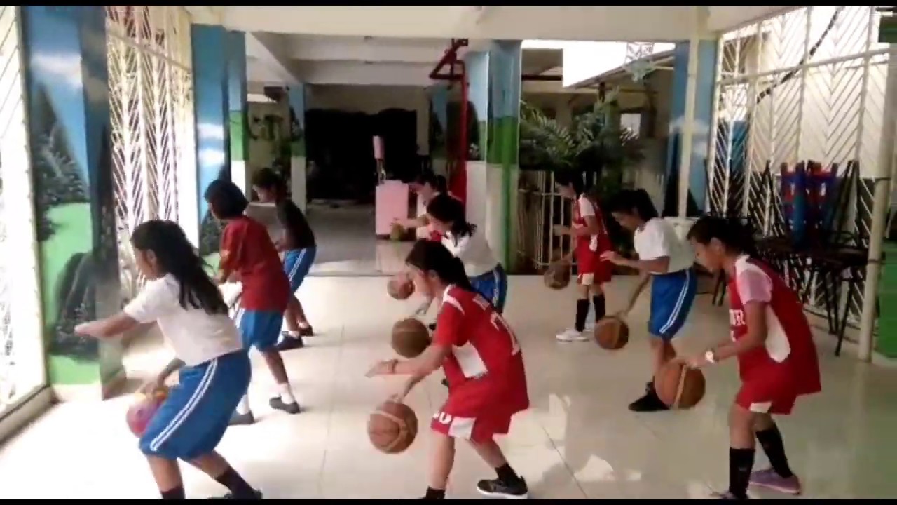 Latihan kekompakan  mendrible bola basket untuk anak SD 