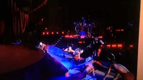 Brit Awards 2015 Madonna fällt von der Bühne