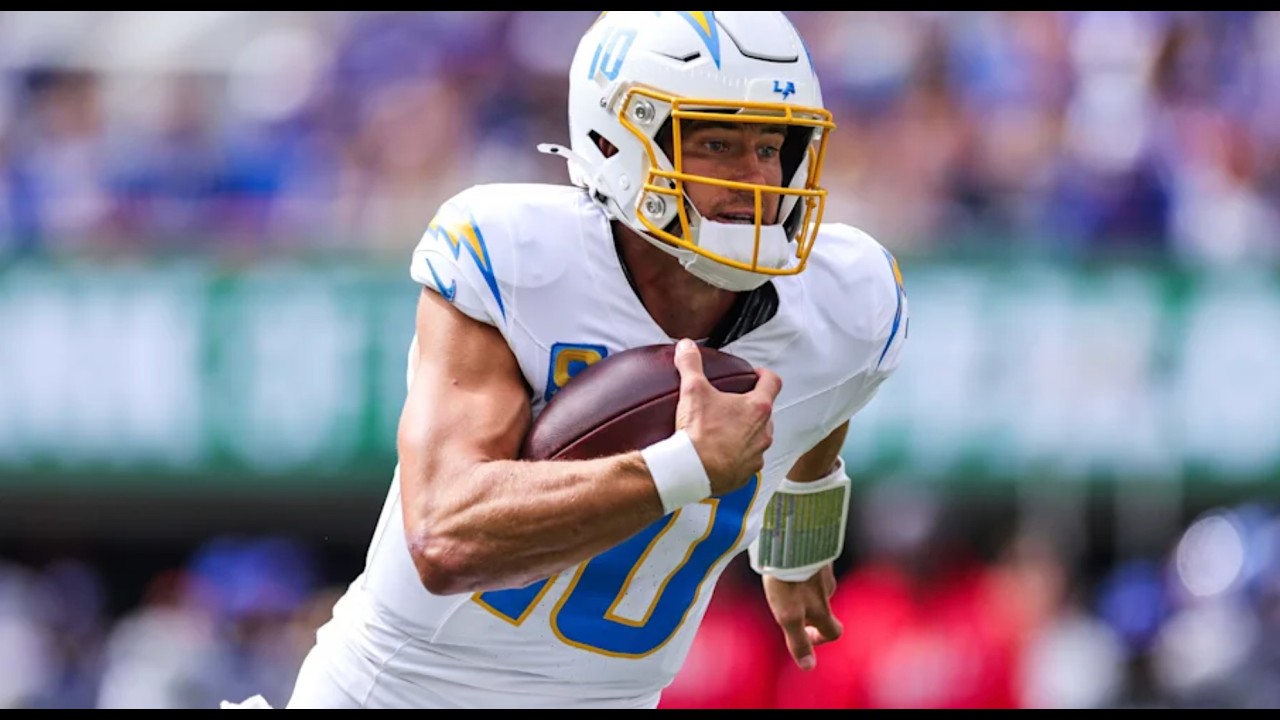 Justin Herbert Hypefest must end once and for all... maybe he's just a bad quarterback?