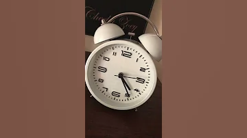 Retro Vintage Classic White Twin Bell Alarm Bedside Desk Mantel Metal Clock 
